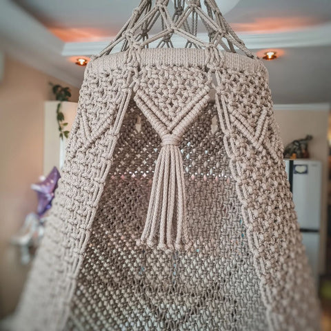 Beautiful Hanging Macrame Round Swing, Macrame Swing Chair, Outdoor Indoor Swing, Hanging Chair